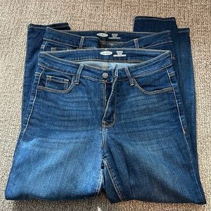 TWO PAIRS! Old Navy Rockstar High-Rise Super Skinny Jeans // Size 8